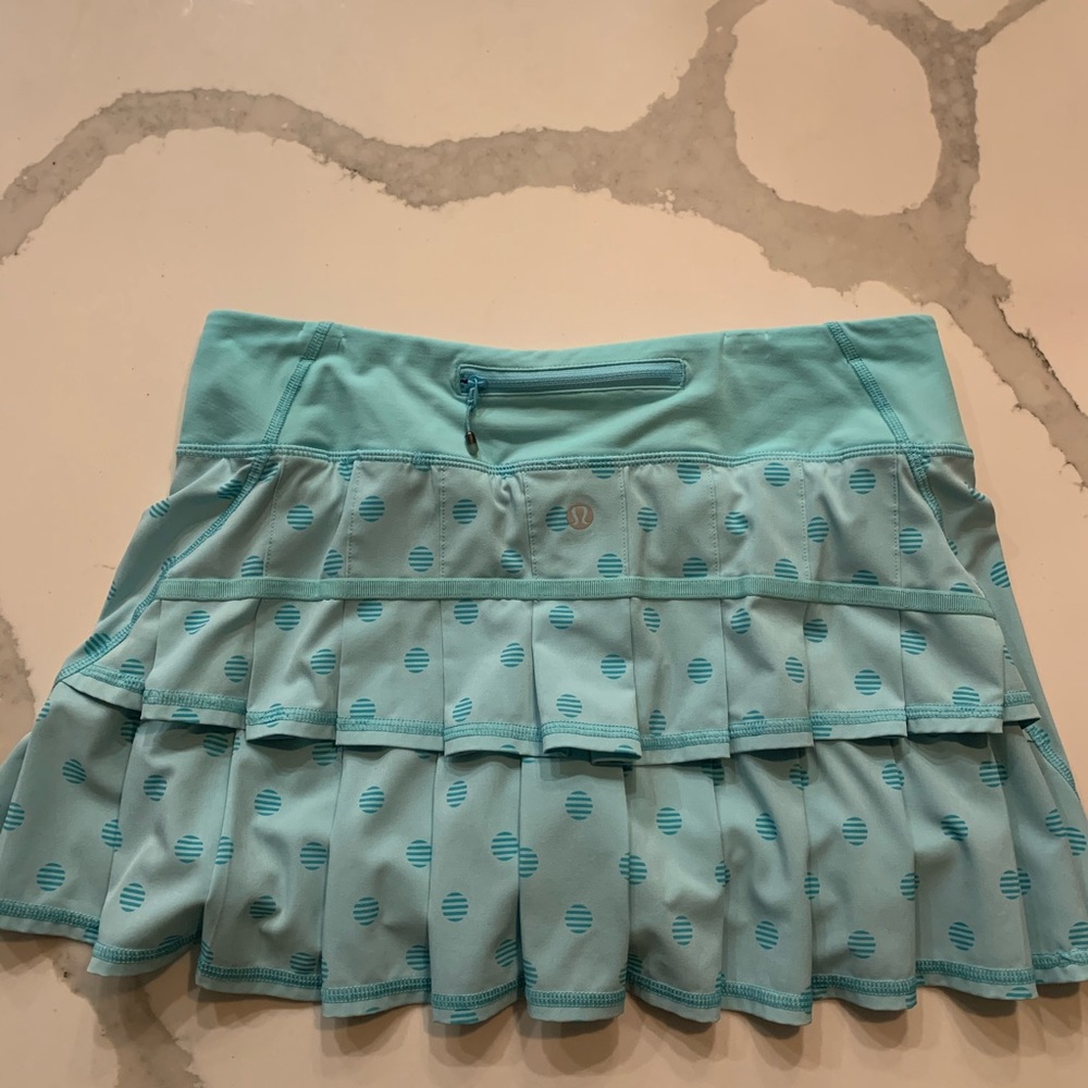 Lululemon pacesetter skirt size 6